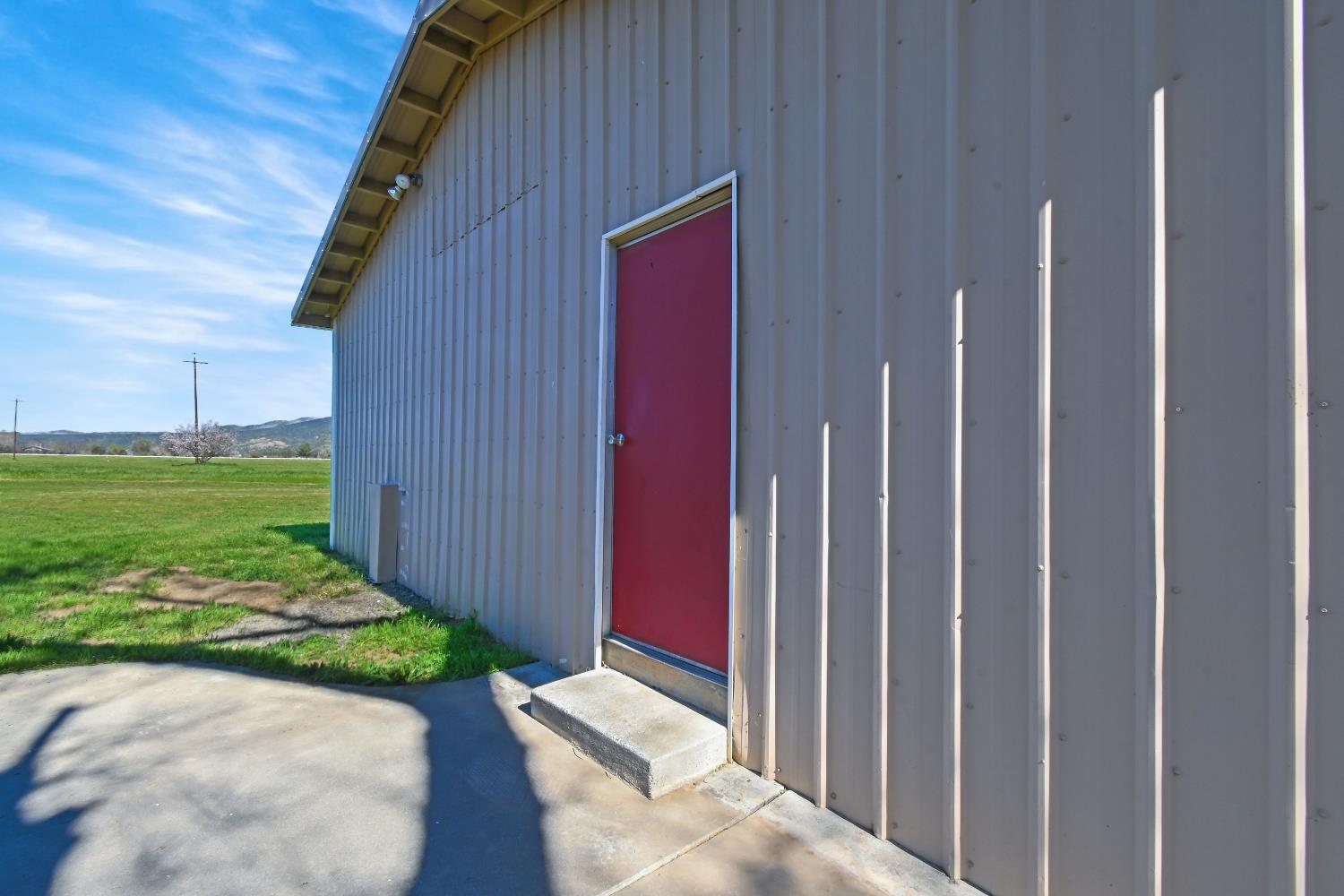 15655 County Road 45 Guinda, CA 95637 - Photo 36 of 66 a backyard of a house