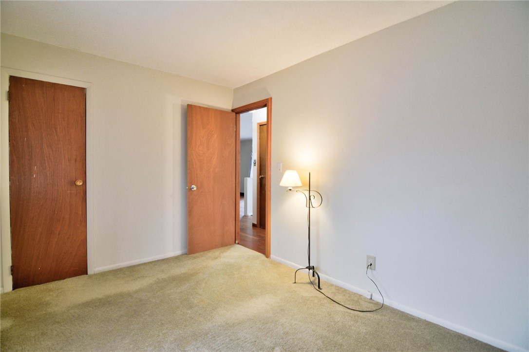 3245 East Robin Drive Decatur, IL 62526 - Photo 11 of 24 Bedroom 1