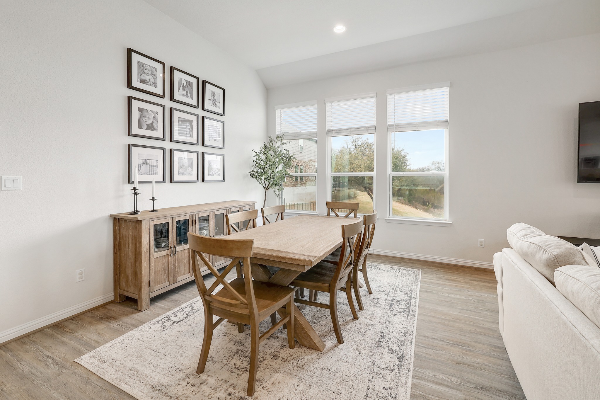 108 Argo Cove Georgetown, TX 78628 - Photo 3 of 36 Dining area featuring light wood-style flooring and recessed lighting