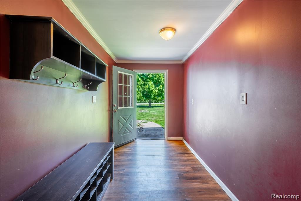 12238 Jennings Road Linden, MI 48451 - Photo 14 of 33