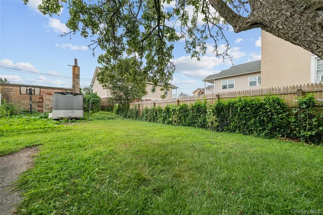 a view of a backyard with garden