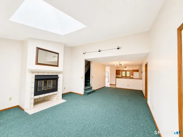 $3,100 | 504 Sandstone Drive, Unit 504, South Windsor, CT 06074