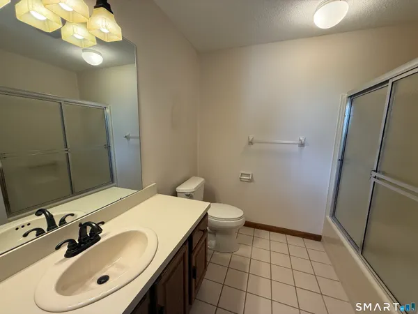 $3,100 | 504 Sandstone Drive, Unit 504, South Windsor, CT 06074