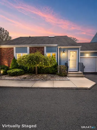 $3,100 | 504 Sandstone Drive, Unit 504, South Windsor, CT 06074