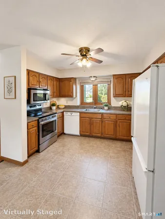 $3,100 | 504 Sandstone Drive, Unit 504, South Windsor, CT 06074