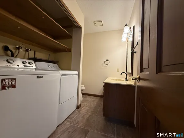 $3,100 | 504 Sandstone Drive, Unit 504, South Windsor, CT 06074