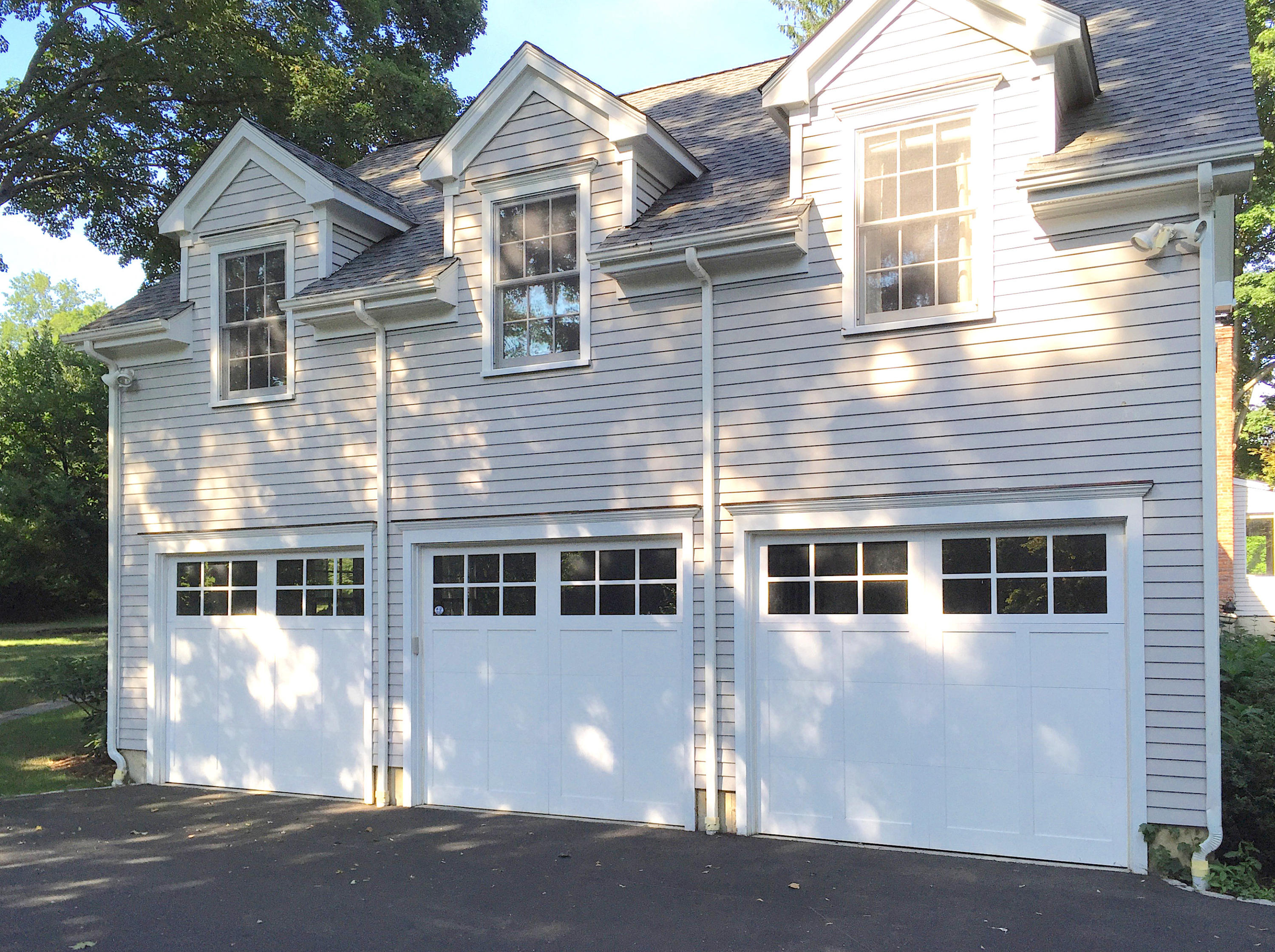 181 Middlesex Road Darien, CT 06820 - Photo 35 of 38 a view of a large white building