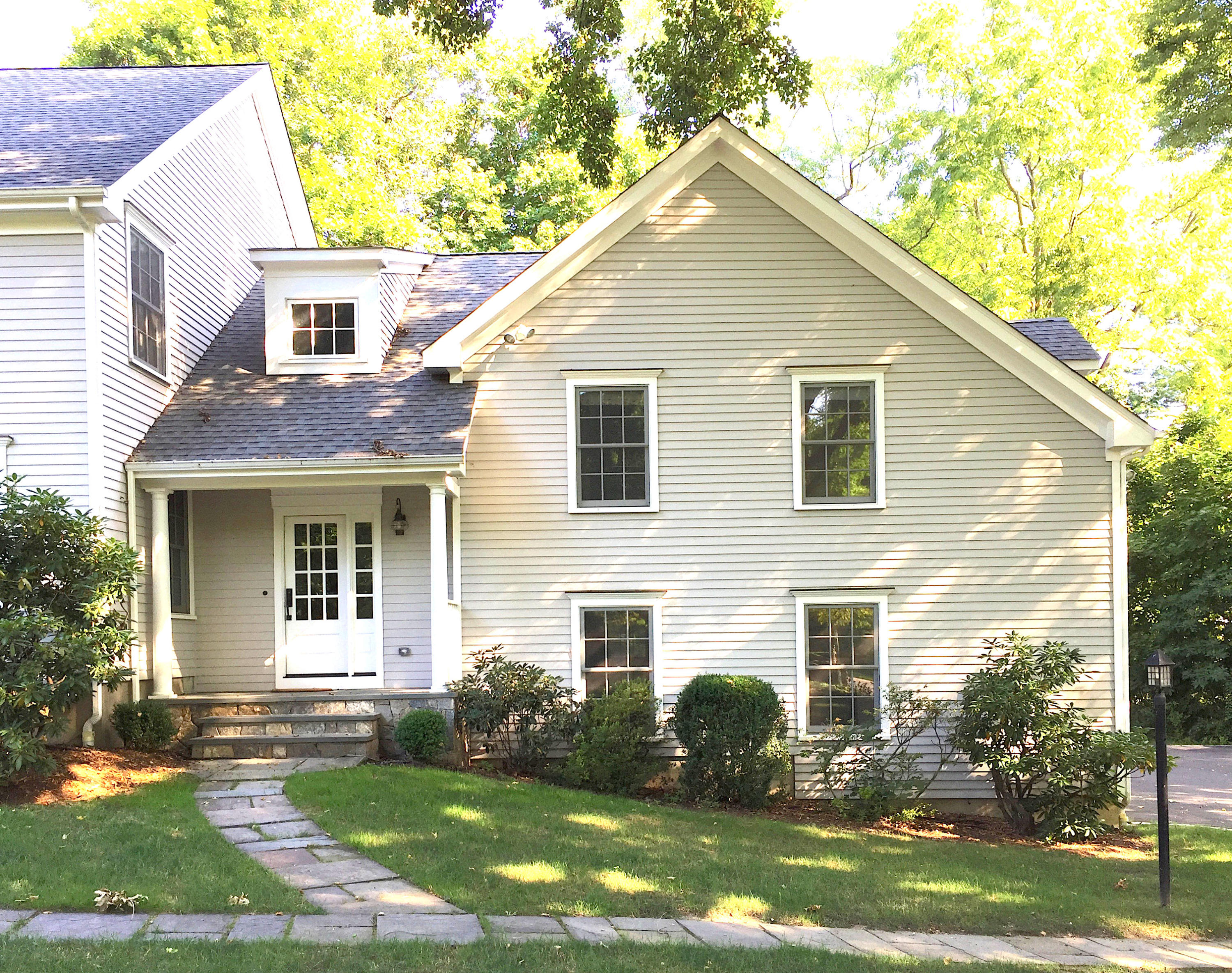 181 Middlesex Road Darien, CT 06820 - Photo 5 of 38 a view of a yard in front of a house