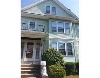 $3,600 | 114 Lake Street, Unit 2, Arlington, MA 02474