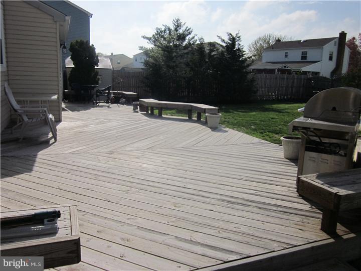 6 Midwood Road Evesham, NJ 08053 - Photo 22 of 25 Deck