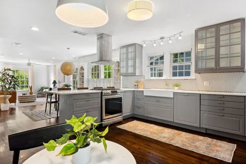 $600,000 | 1006 East 38 1/2 Street, Austin, TX 78751