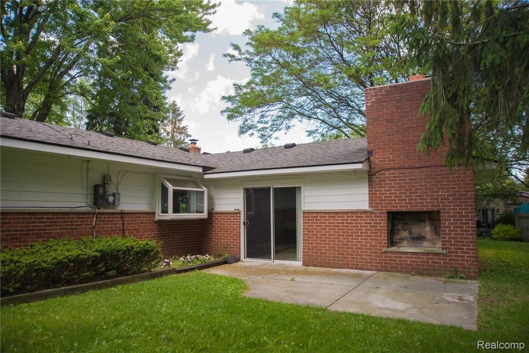152 Nesbit Lane Rochester, MI 48309 - Photo 16 of 21 n17.jpg