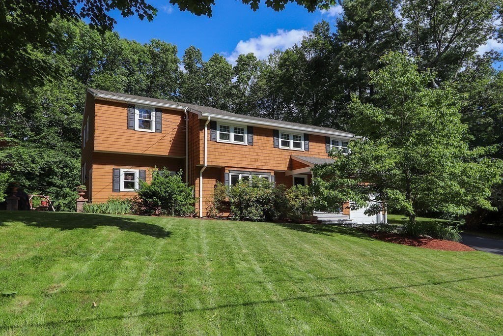 11 Highgate Road Wayland, MA 01778 - Photo 1 of 32