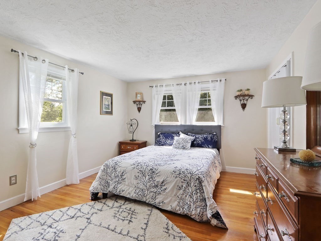 11 Highgate Road Wayland, MA 01778 - Photo 18 of 32
