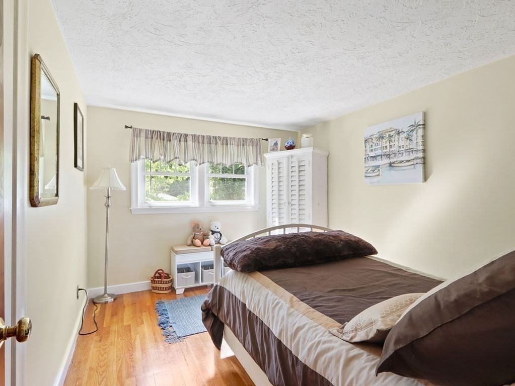 11 Highgate Road Wayland, MA 01778 - Photo 21 of 32