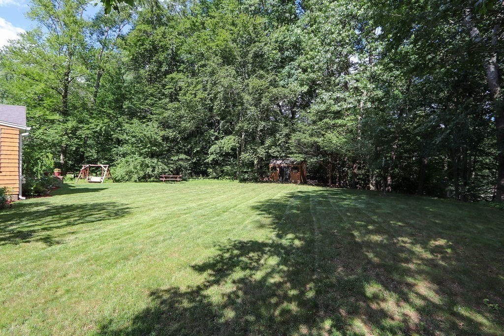 11 Highgate Road Wayland, MA 01778 - Photo 29 of 32