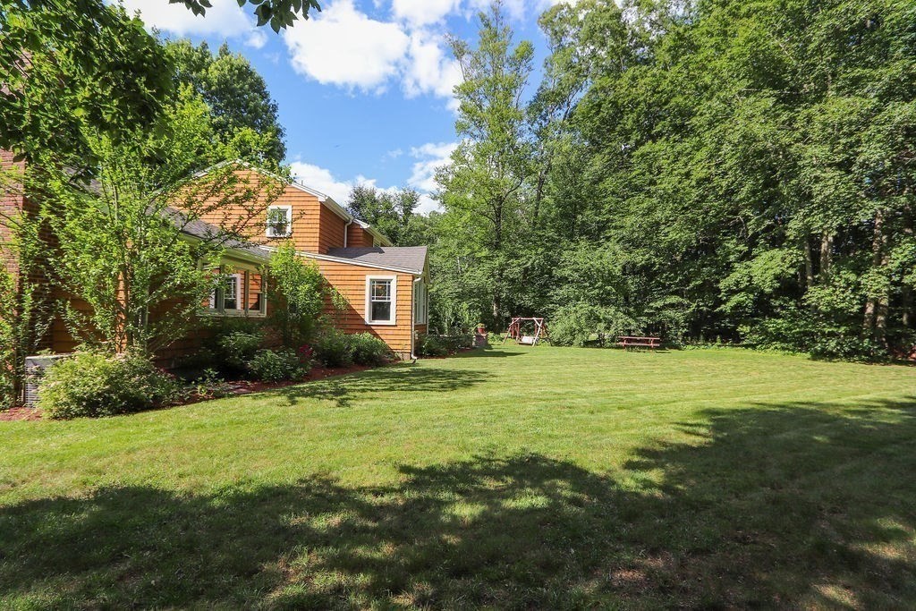 11 Highgate Road Wayland, MA 01778 - Photo 30 of 32