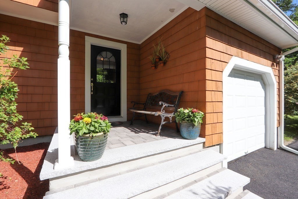 11 Highgate Road Wayland, MA 01778 - Photo 31 of 32