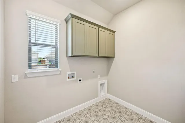 $474,900 | 1009 Goldenrod Drive, Crowley, TX 76036