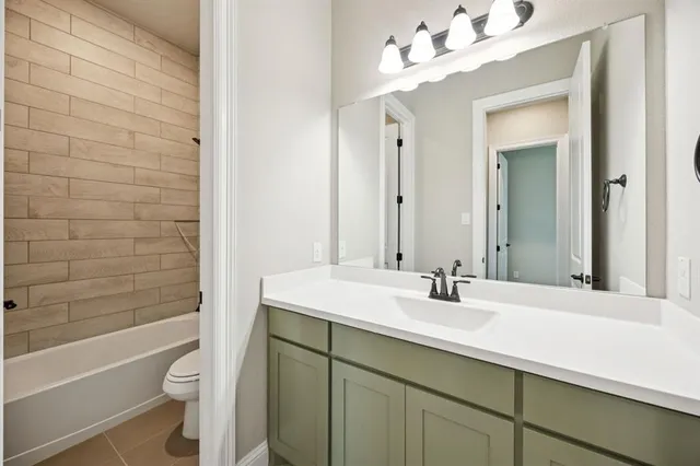 $474,900 | 1009 Goldenrod Drive, Crowley, TX 76036