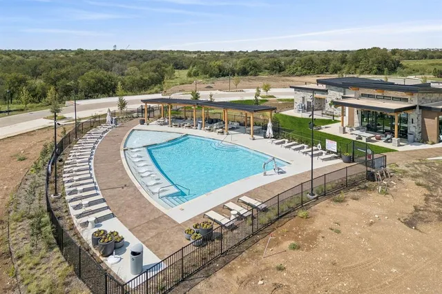 $474,900 | 1009 Goldenrod Drive, Crowley, TX 76036