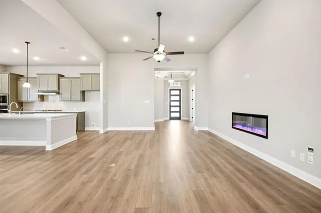 $474,900 | 1009 Goldenrod Drive, Crowley, TX 76036