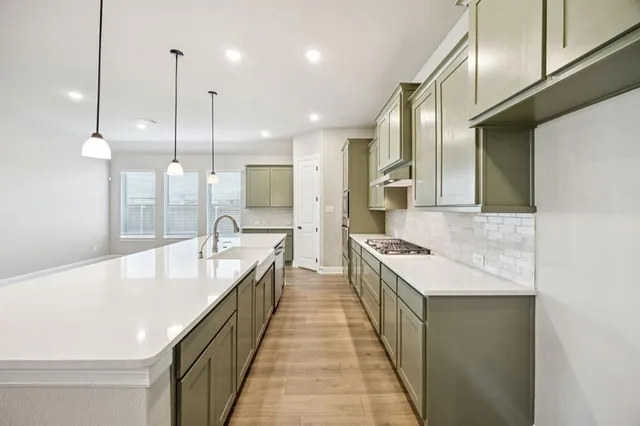 $474,900 | 1009 Goldenrod Drive, Crowley, TX 76036