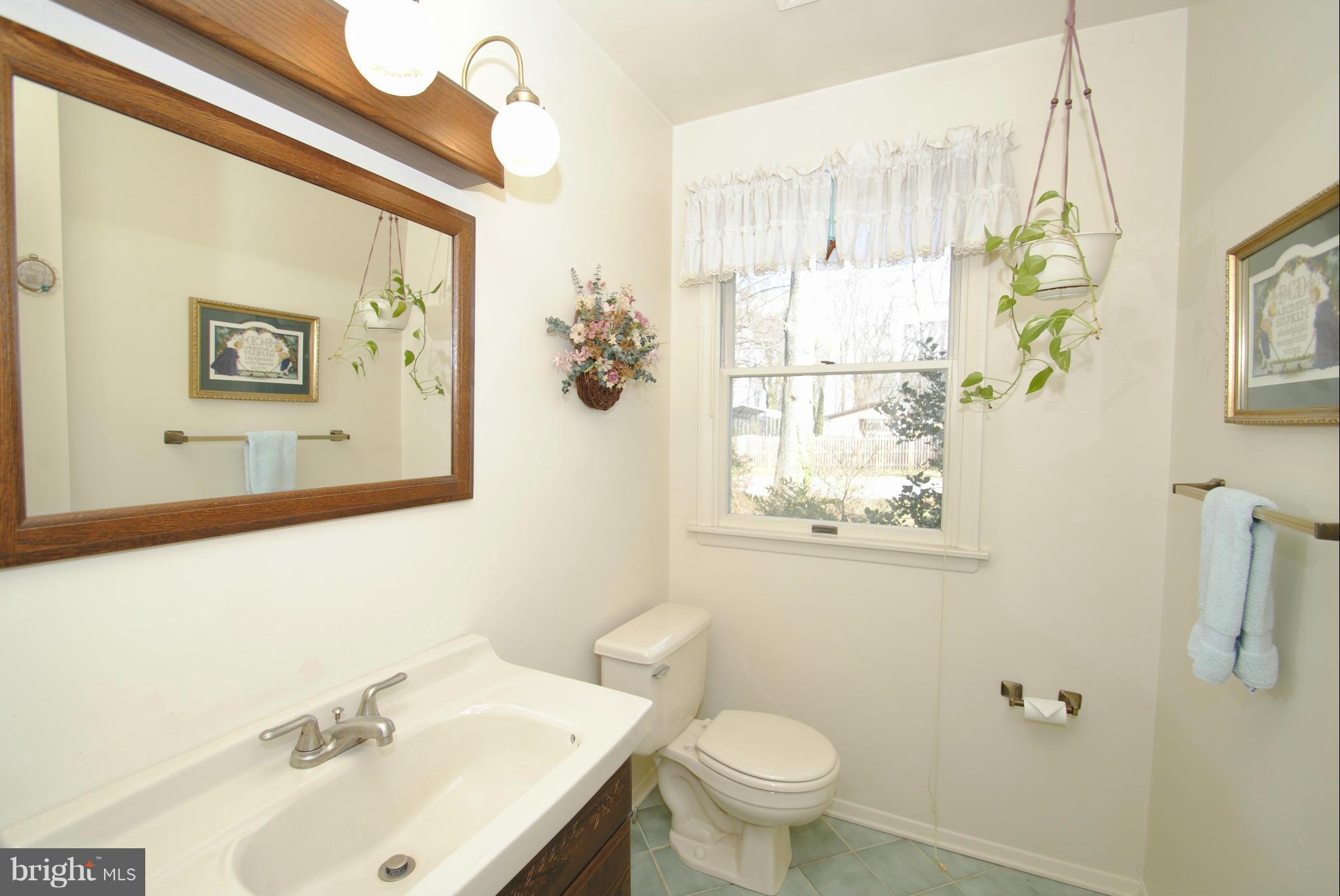 193 Doncaster Road Arnold, MD 21012 - Photo 15 of 30 Bath