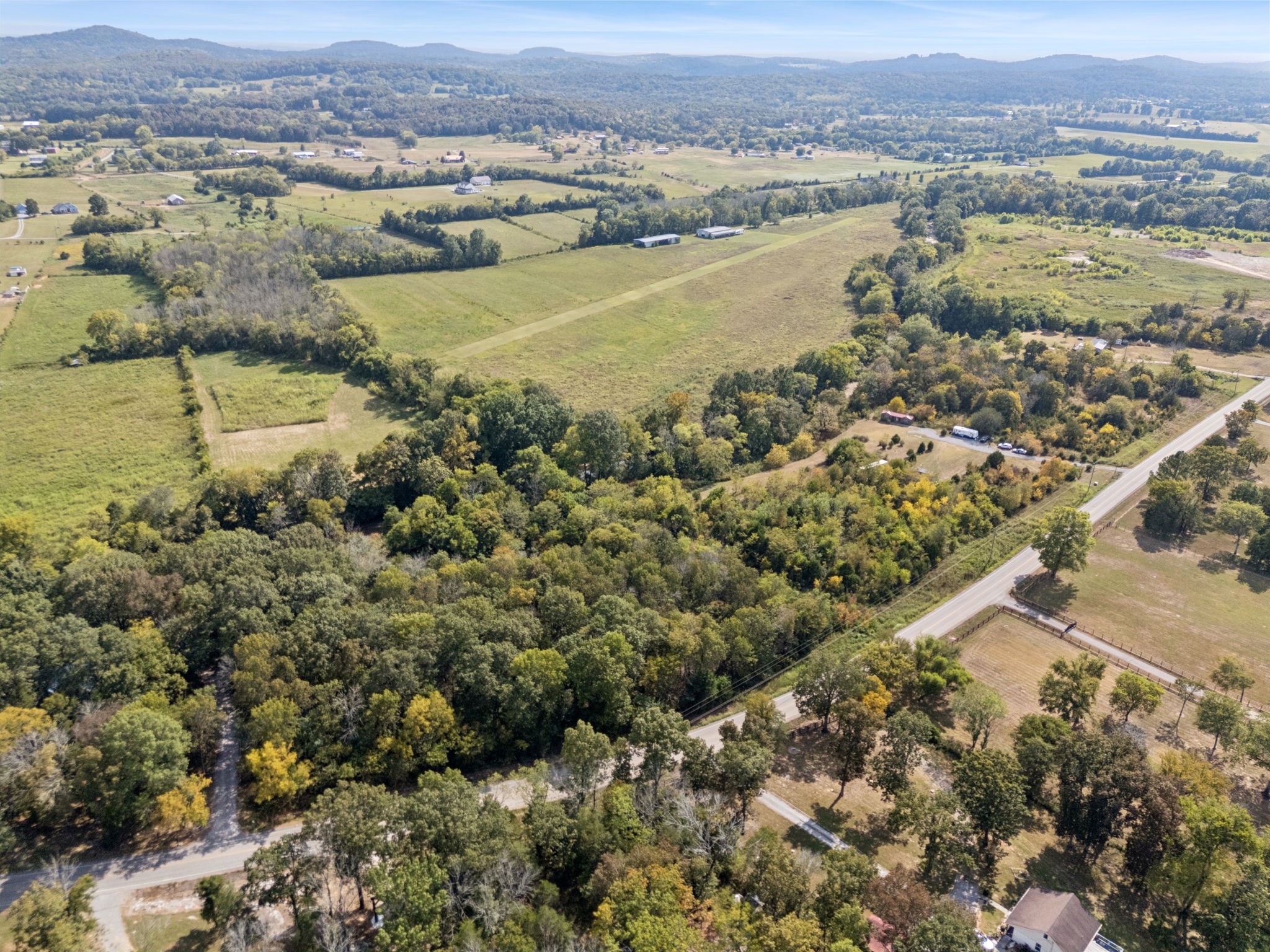 5252 Simmons Bluff Road Lebanon, TN 37090 - Photo 22 of 39 an aerial view of ocean and residential houses with outdoor space