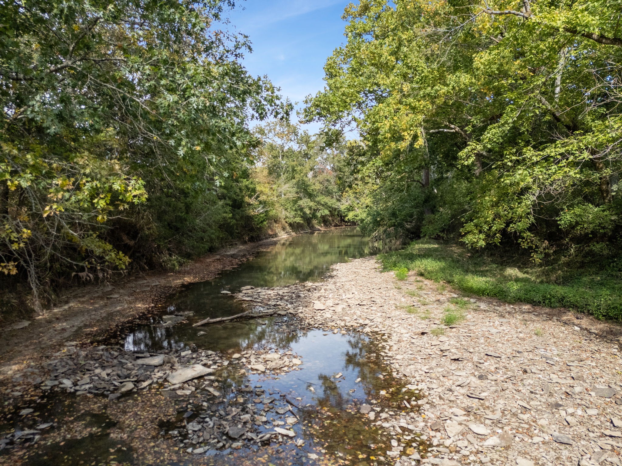 5252 Simmons Bluff Road Lebanon, TN 37090 - Photo 28 of 39 a view of a road with a yard