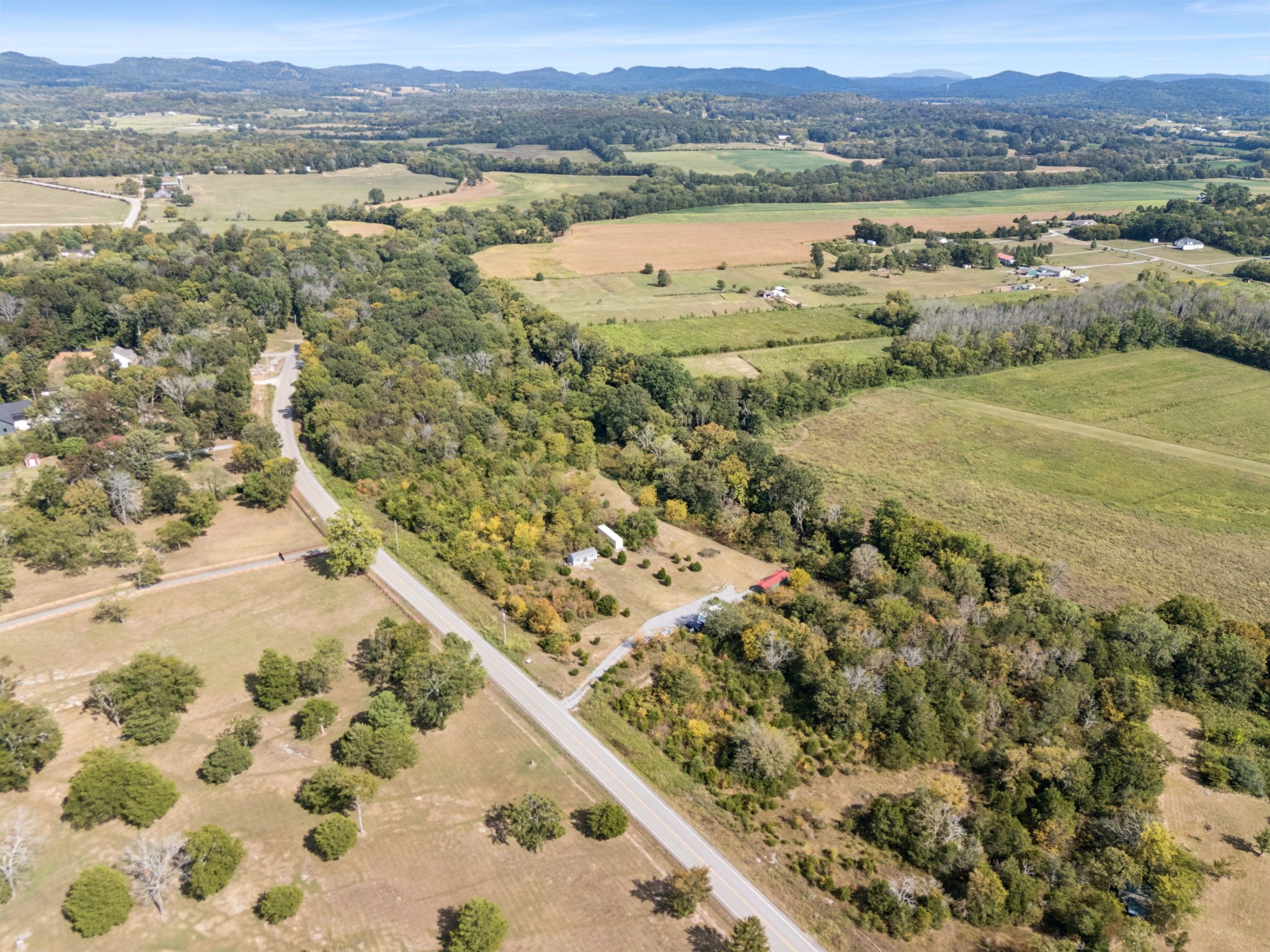 5252 Simmons Bluff Road Lebanon, TN 37090 - Photo 9 of 39 a view of lake with mountain