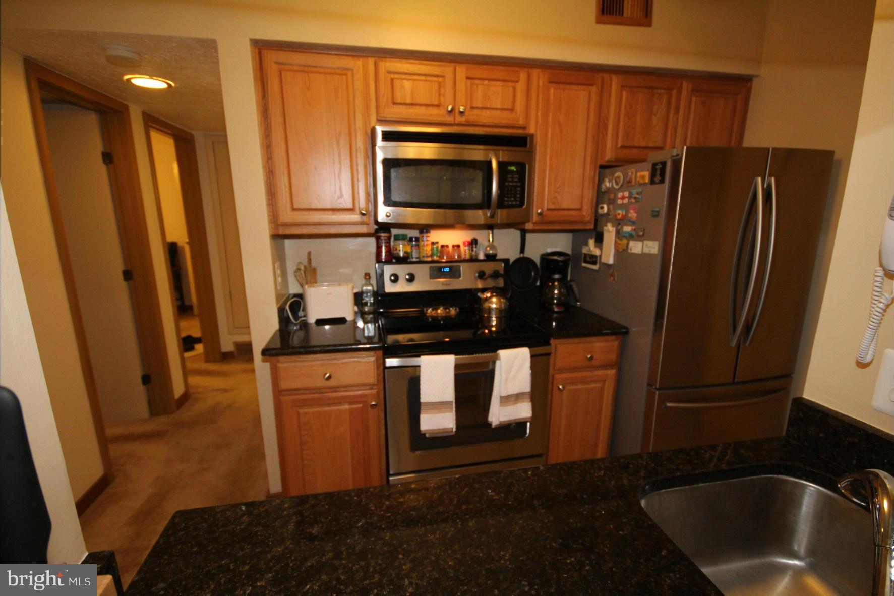 5823 Royal Ridge Drive, Unit C Springfield, VA 22152 - Photo 7 of 30 Kitchen