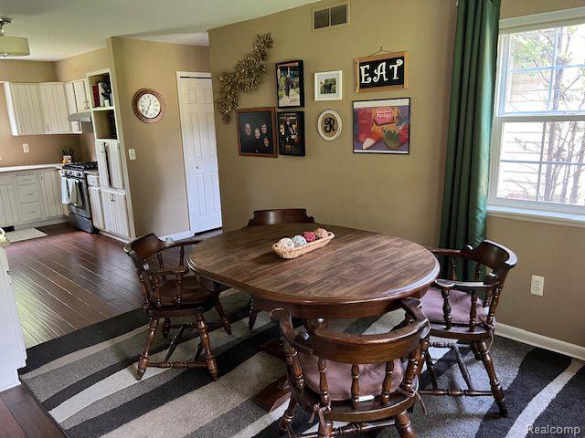 812 Hemingway Road Lake Orion, MI 48362 - Photo 24 of 34