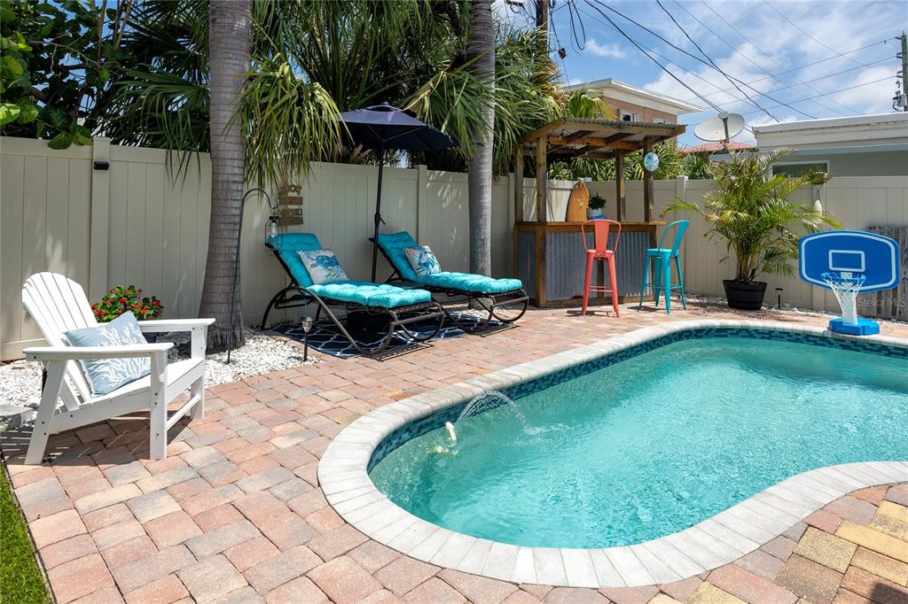 136 143rd Avenue Madeira Beach, FL 33708 - Photo 5 of 54