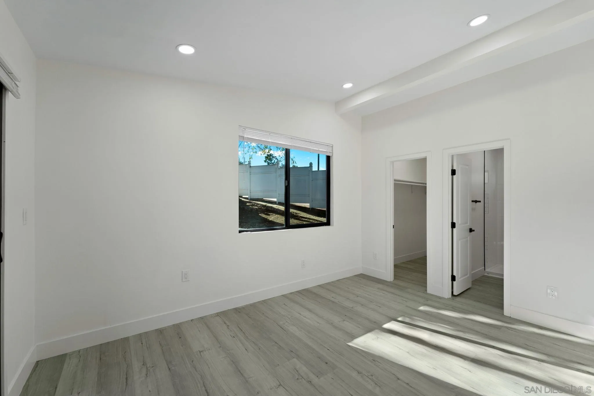 10150 Del Rio Road Spring Valley, CA 91977 - Photo 12 of 42 Gallery Image 12