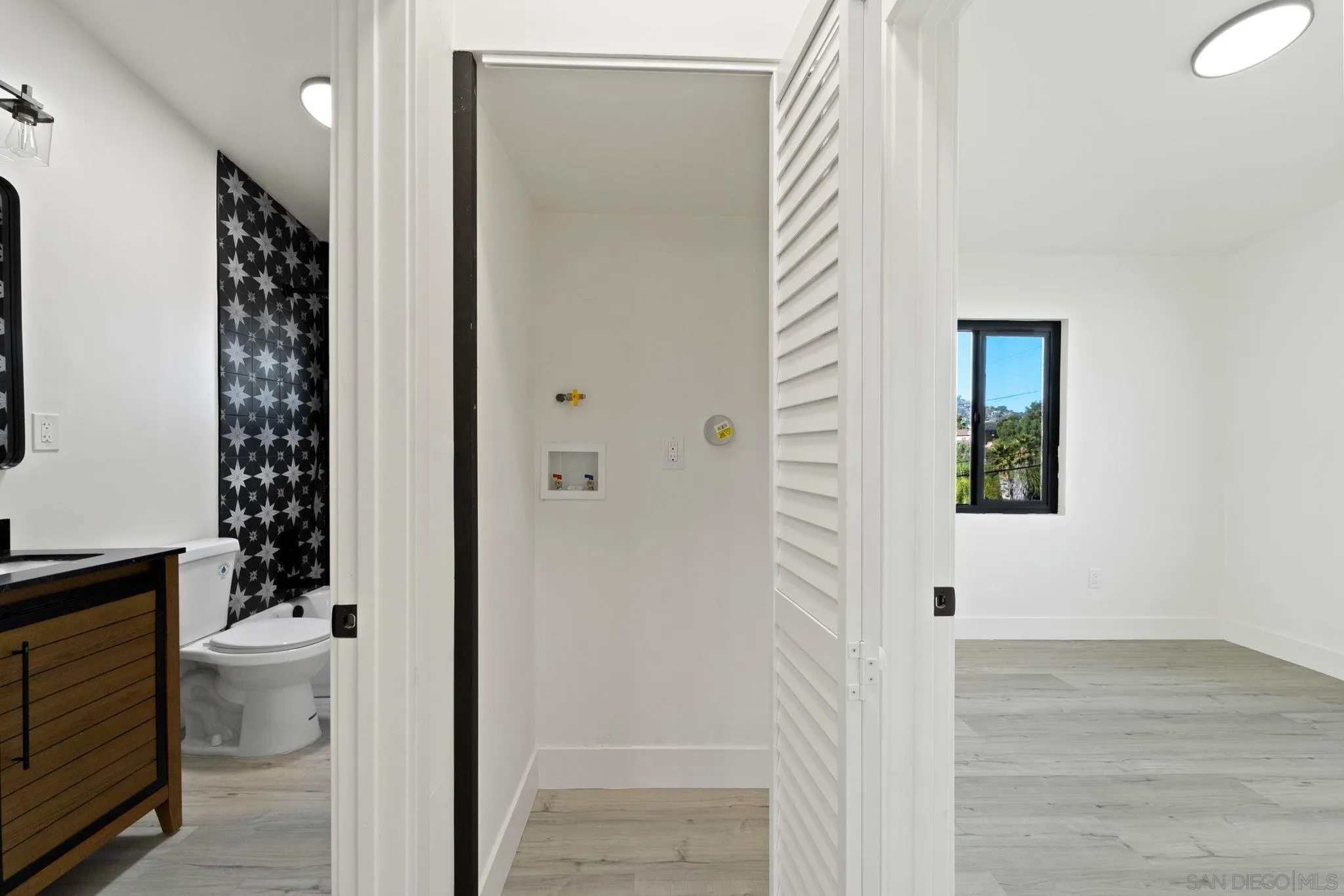 10150 Del Rio Road Spring Valley, CA 91977 - Photo 19 of 42 Gallery Image 19
