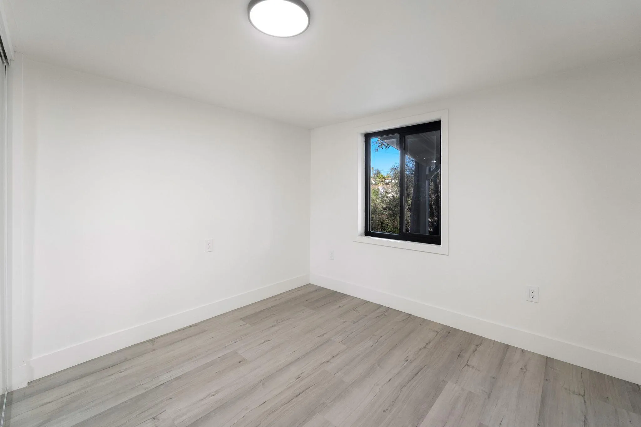 10150 Del Rio Road Spring Valley, CA 91977 - Photo 28 of 42 Gallery Image 28