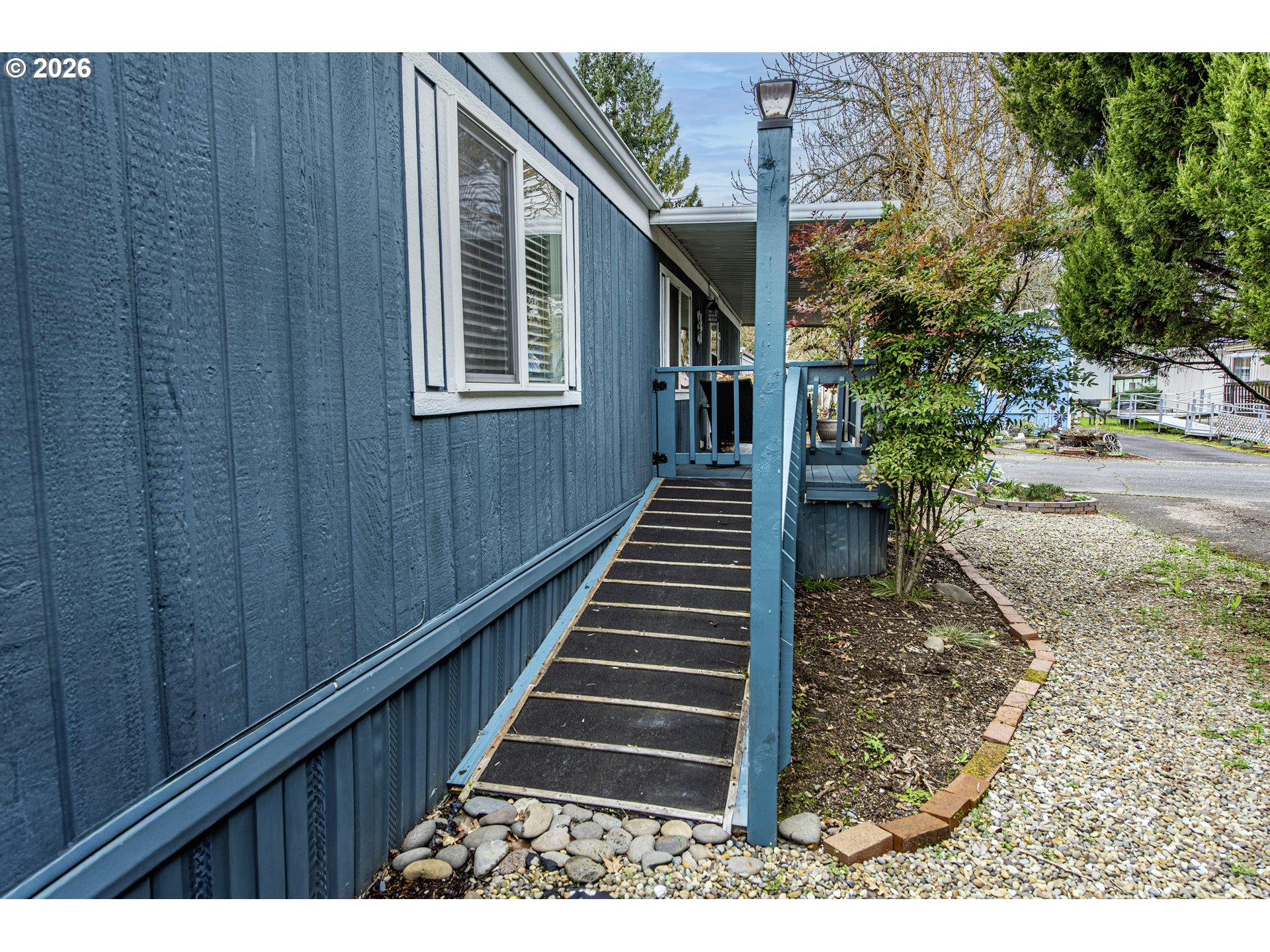 1475 Green Acres Road, Unit 121 Eugene, OR 97408 - Photo 4 of 33