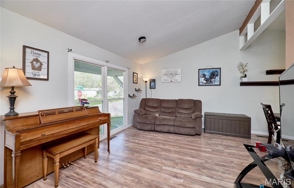 21 Deerpath Drive St. Peters, MO 63376 - Photo 4 of 26