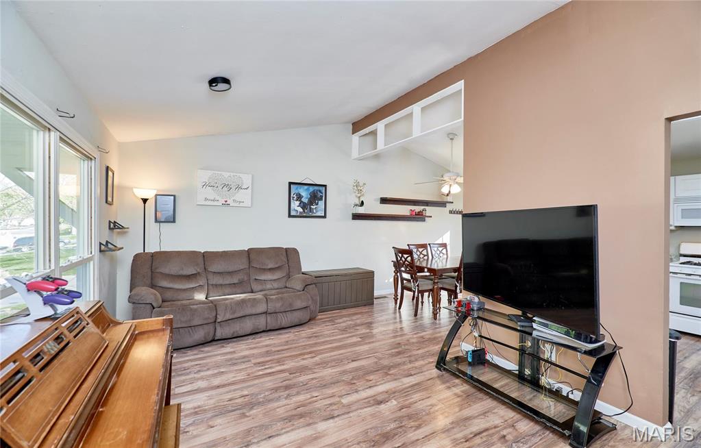 21 Deerpath Drive St. Peters, MO 63376 - Photo 6 of 26