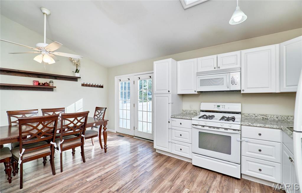 21 Deerpath Drive St. Peters, MO 63376 - Photo 10 of 26