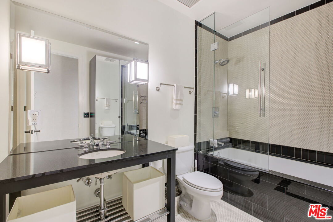 1645 Vine Street, Unit 908 Los Angeles, CA 90028 - Photo 28 of 58