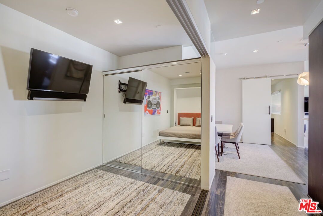 1645 Vine Street, Unit 908 Los Angeles, CA 90028 - Photo 33 of 58