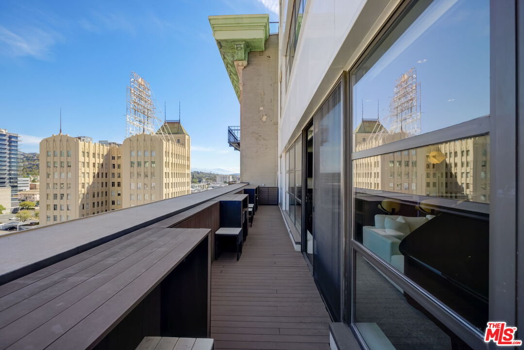 1645 Vine Street, Unit 908 Los Angeles, CA 90028 - Photo 38 of 58