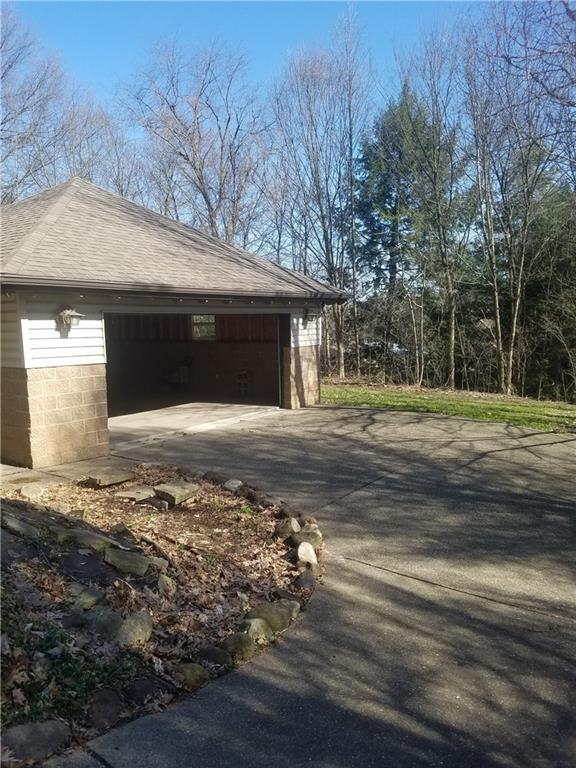 515 Bevington Road Pittsburgh, PA 15221 - Photo 16 of 22 Gallery Image 16