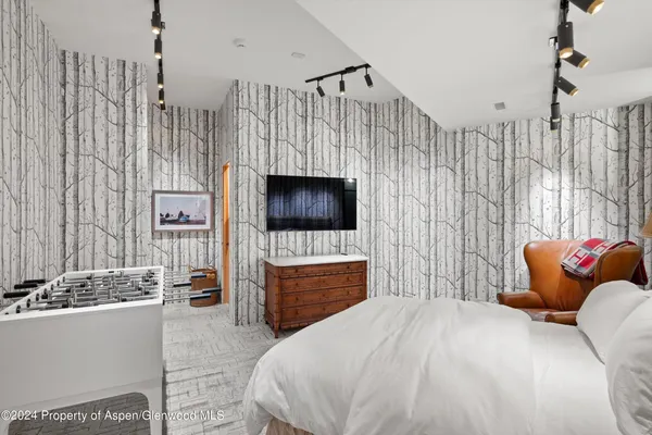 $250,000 | 701 Gibson Avenue, Aspen, CO 81611