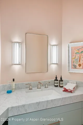 $250,000 | 701 Gibson Avenue, Aspen, CO 81611