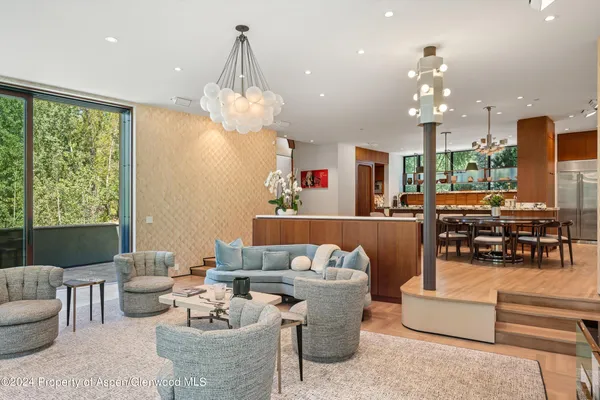 $250,000 | 701 Gibson Avenue, Aspen, CO 81611