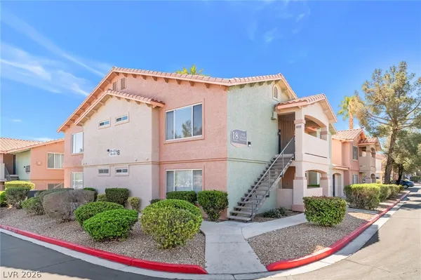 $1,495 | 350 South Durango Drive, Unit 233, Las Vegas, NV 89145