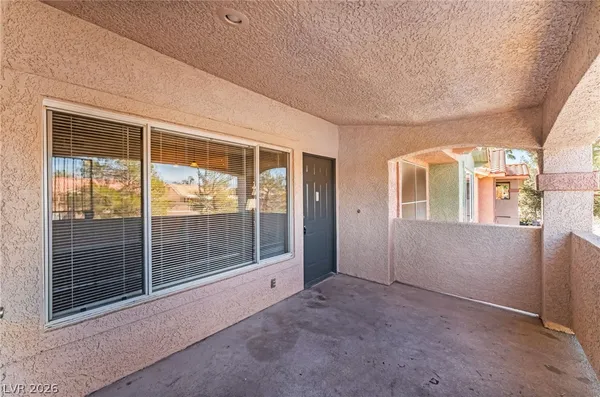 $1,495 | 350 South Durango Drive, Unit 233, Las Vegas, NV 89145
